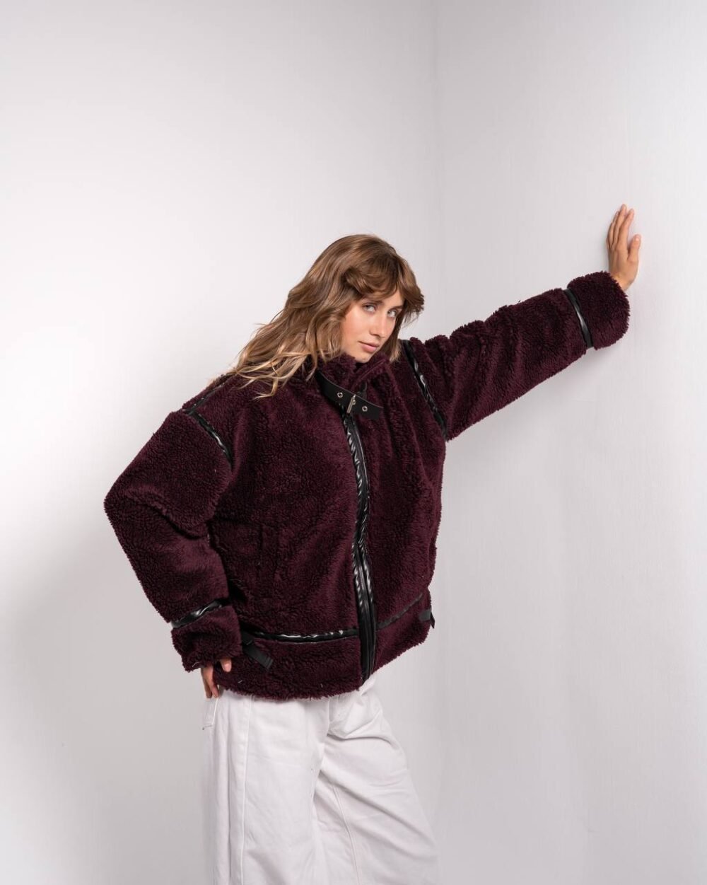 ⁦جاكيت فرو × جلد⁩ - الصورة ⁦6⁩